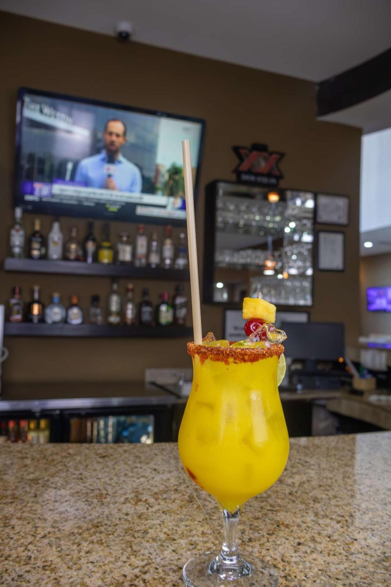 Best Western Premier Monterrey Aeropuerto Apodaca Kültér fotó A mango margarita