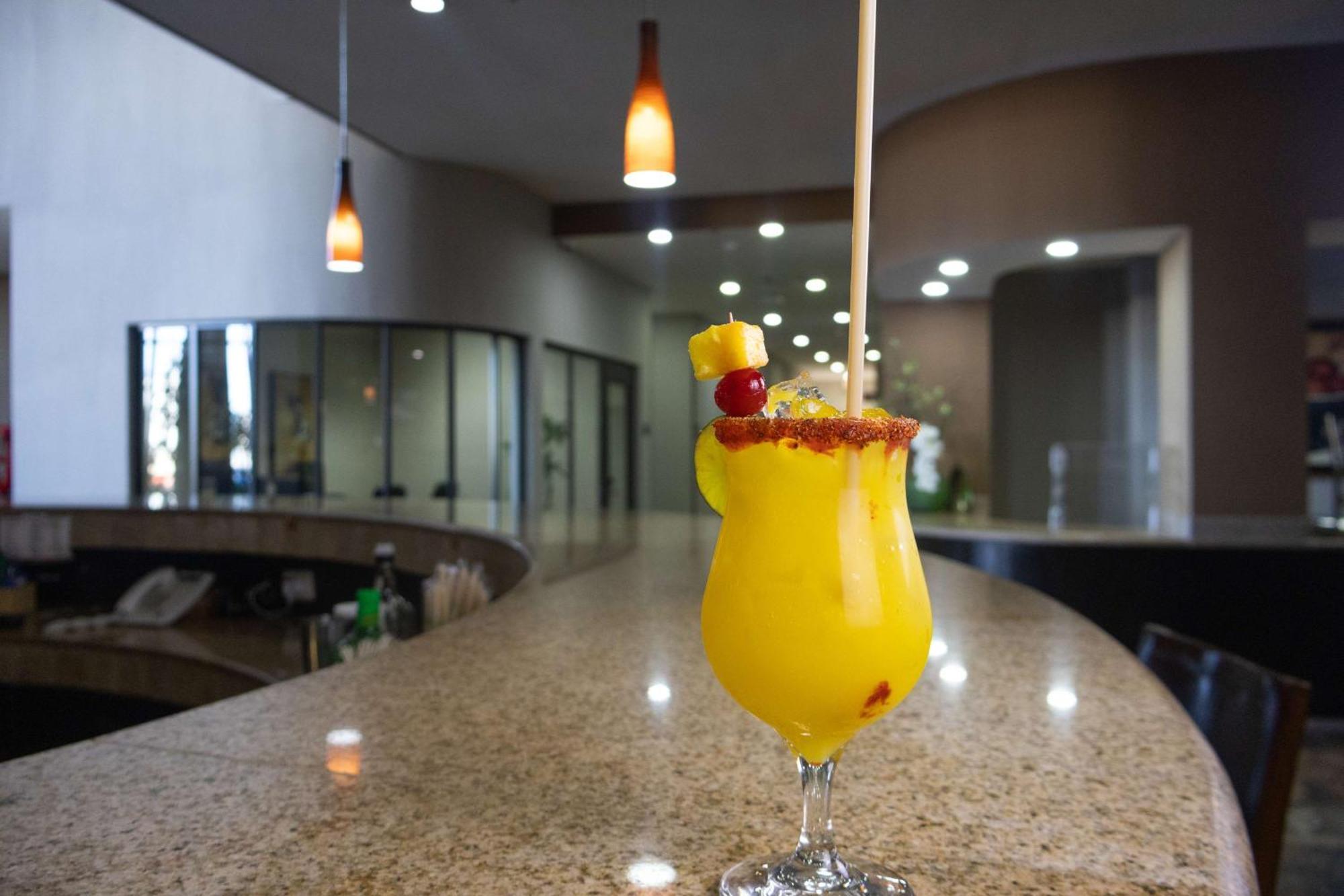 Best Western Premier Monterrey Aeropuerto Apodaca Kültér fotó A mango margarita